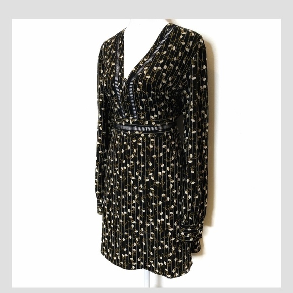NWT Topshop Black Floral Mini Dress Long Sleeve A-Line Style Cut Out Bodice 10 - Picture 2 of 16